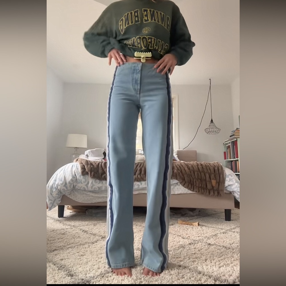 Christopher Esber
Mid-Rise Jeans with stripe - Picture 5 of 7
